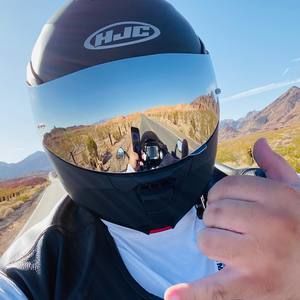 Meet your Posher, Gyles